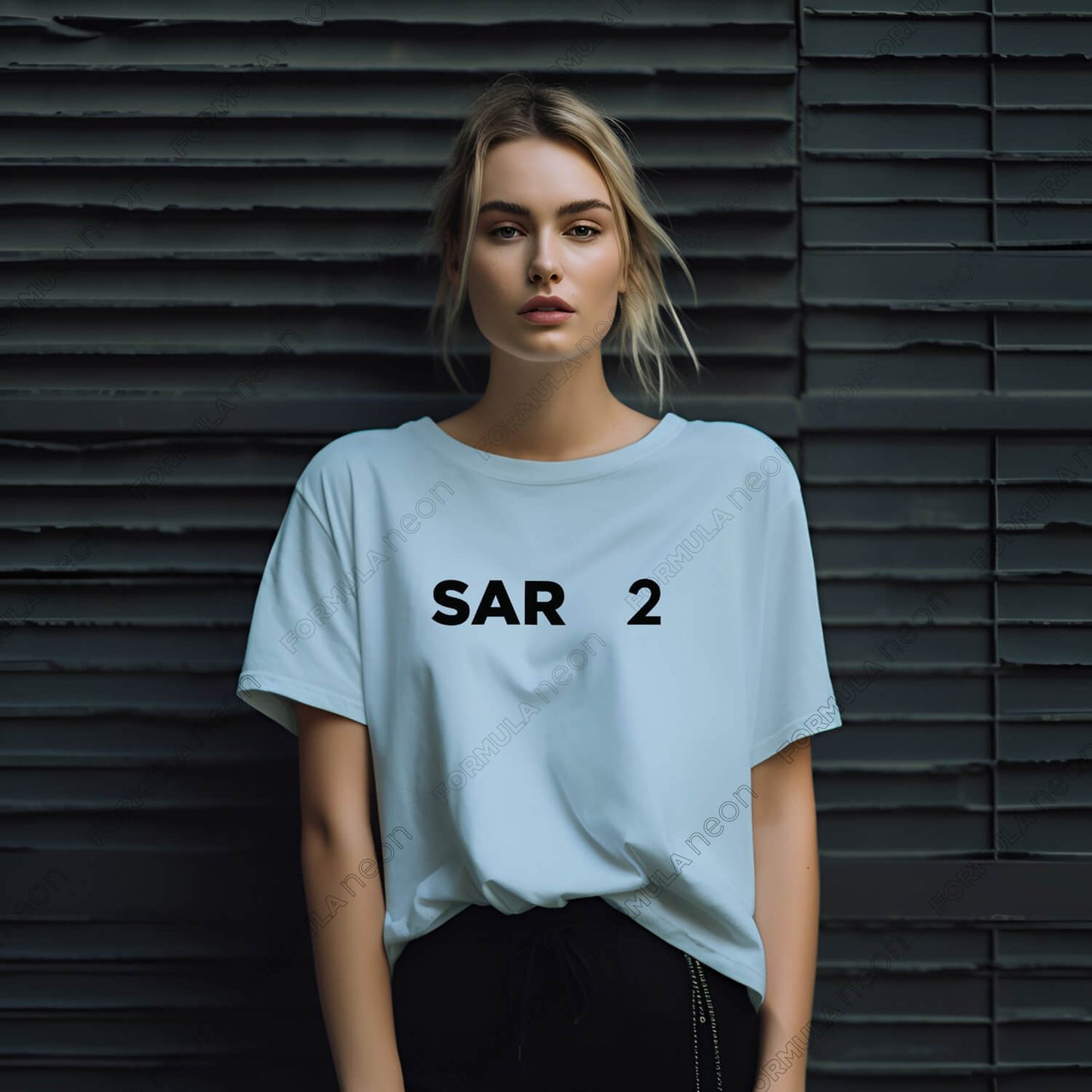 sar-tee-black-d5_||_Chambray